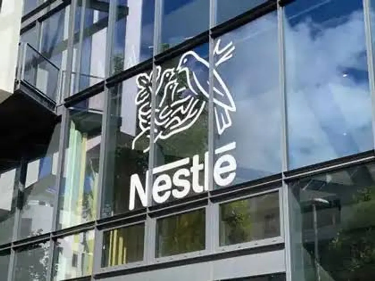 Nestle share price up 2% as board approves bonus issue
