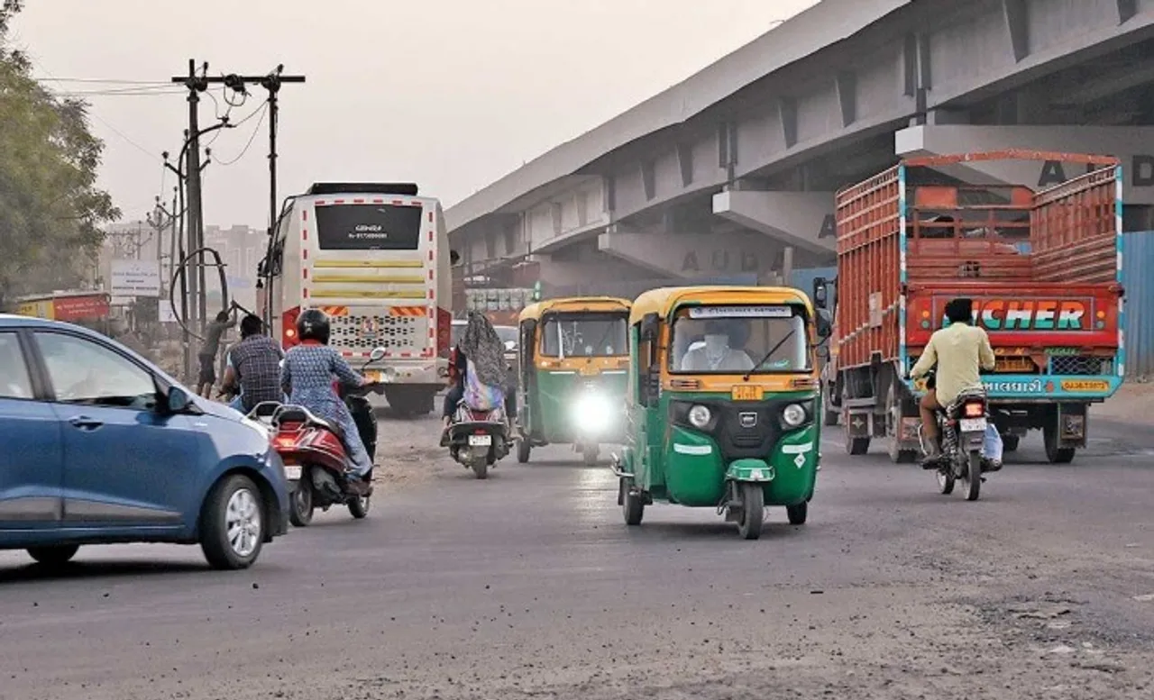 wrong side driving ahmedabad