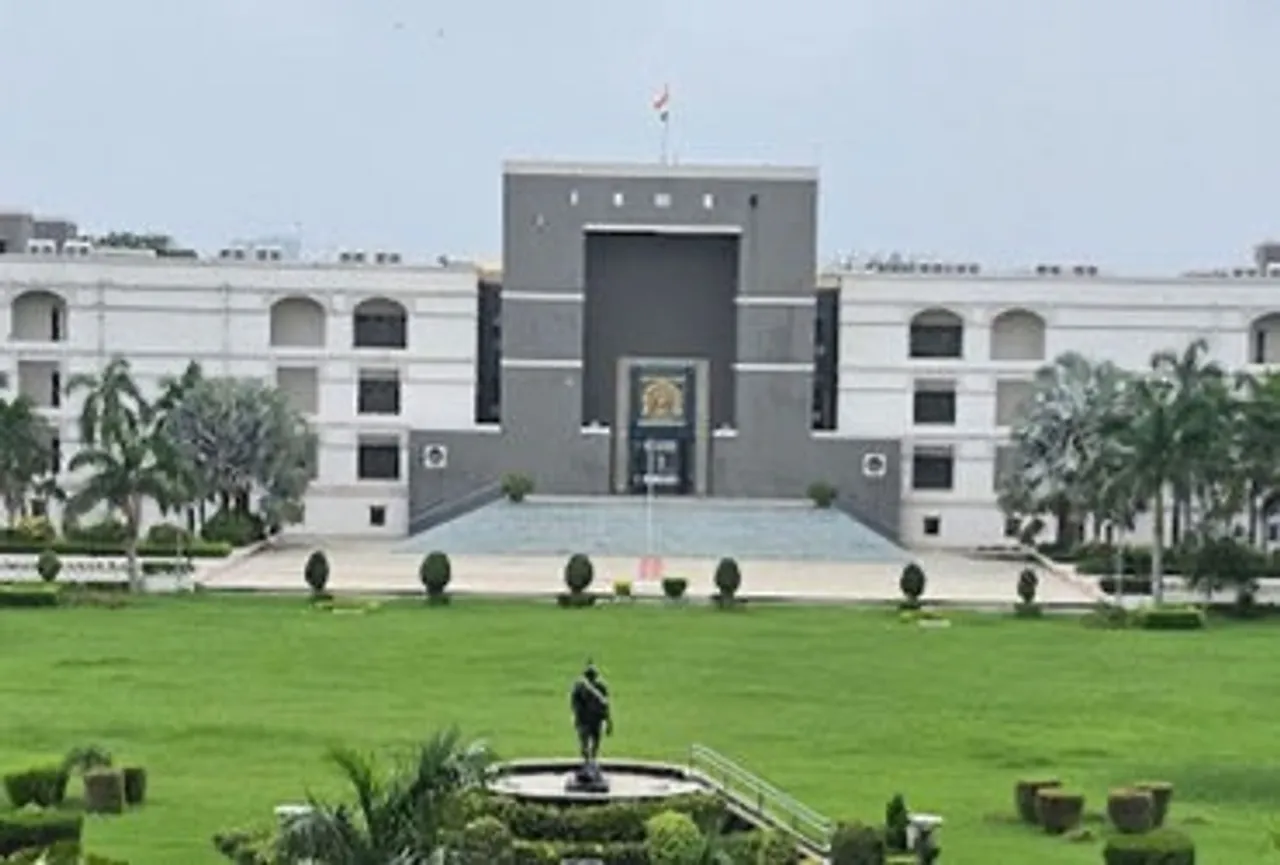 Gujarat HC orders authorities to survey six Ahmedabad roads for encroachment post-Diwali