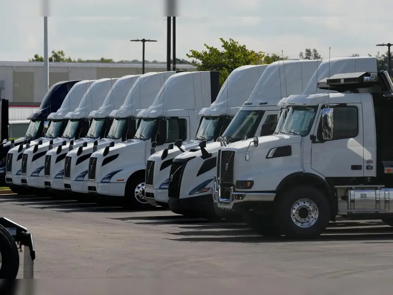 US tariffs on heavy trucks, buses come into effect