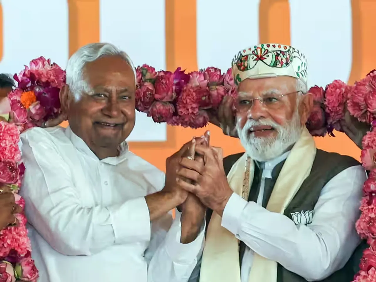 Political activity regarding formation of government in Bihar intensifies