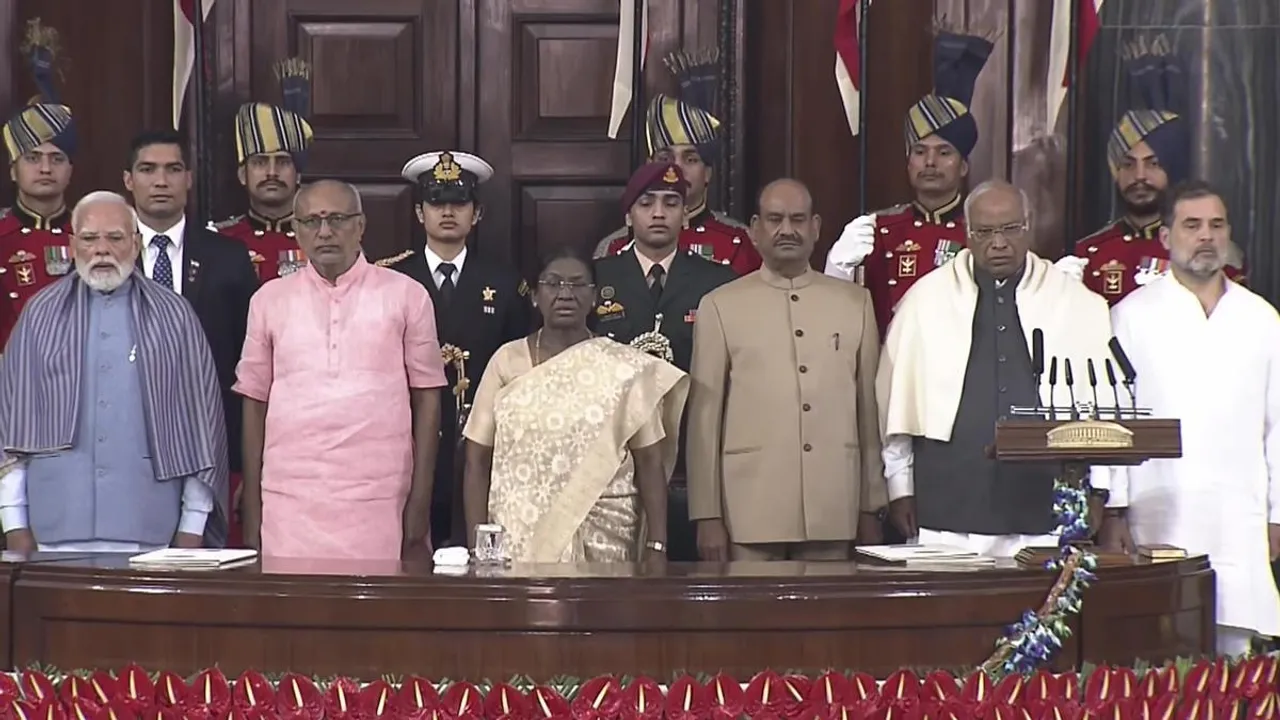 President Murmu Led Reading Preamble Of Constitution At Central Hall Of Samvidhan Sadan In New Delhi