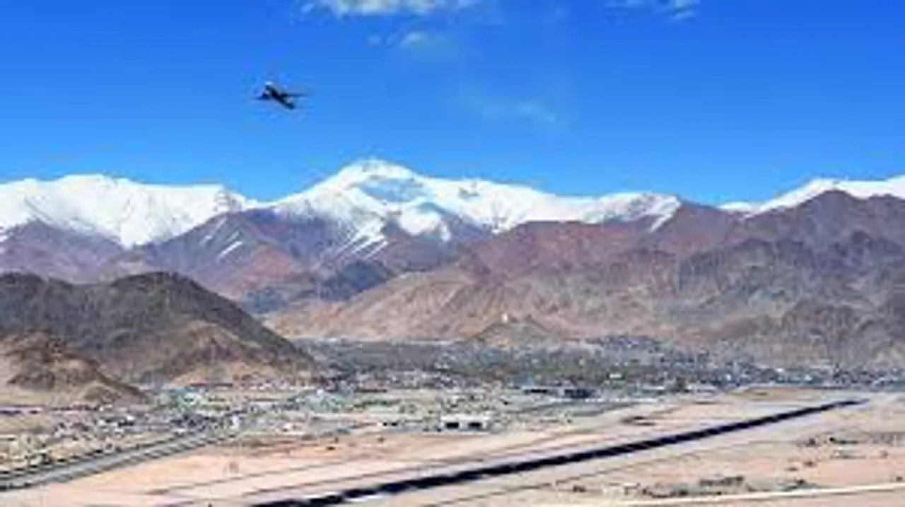 High temperatures results in forcing flight cancellations in Leh