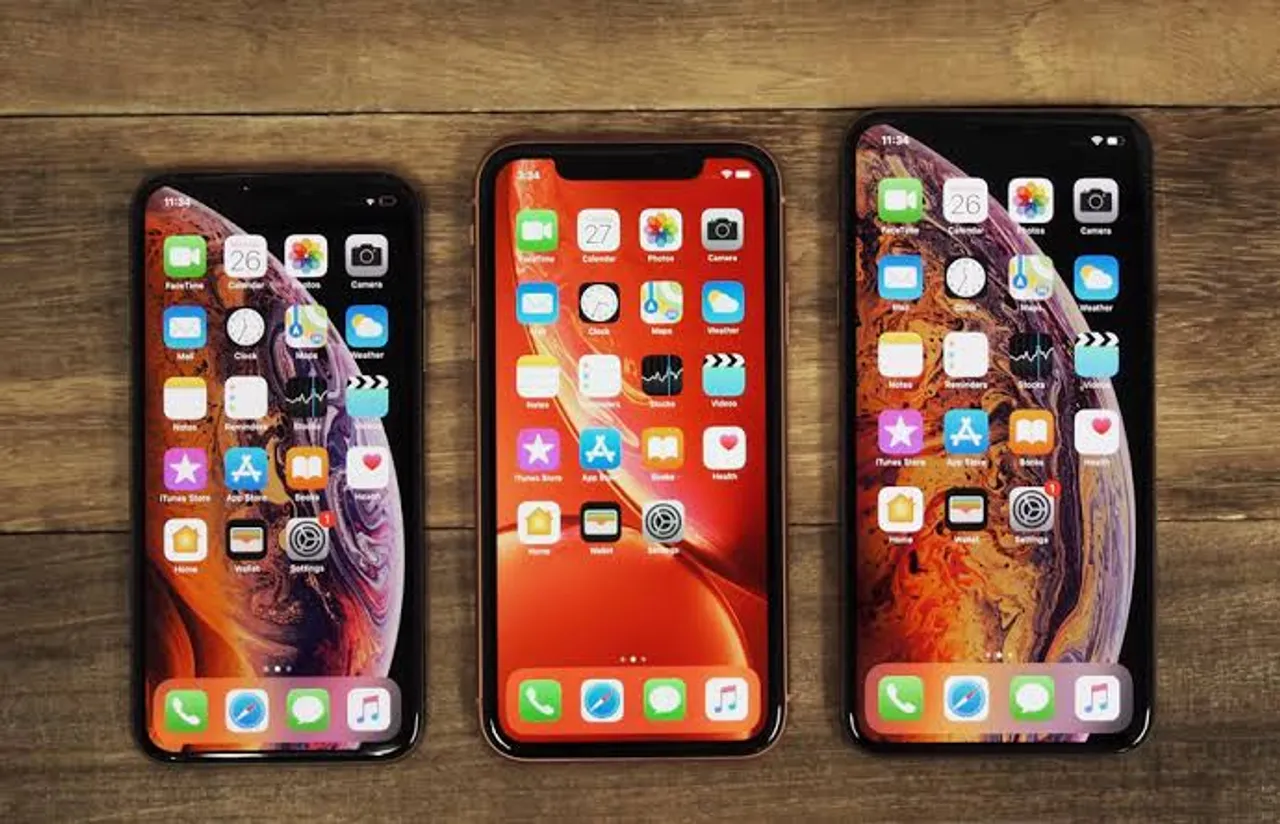 Apple may switch completely to OLED screen on iPhones by next year