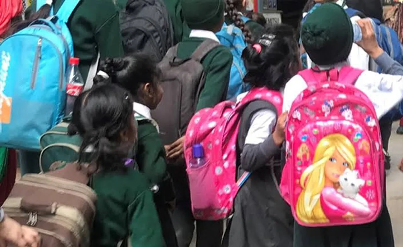 Union Education Ministry announces bag-free days for classes 6-8