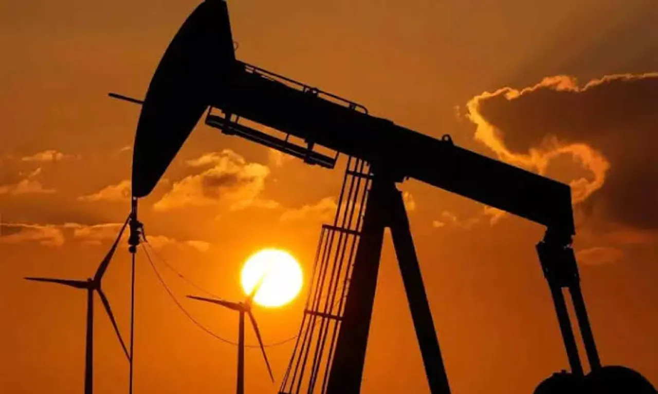 Govt hikes windfall tax on crude oil to Rs 6,000 per tonne