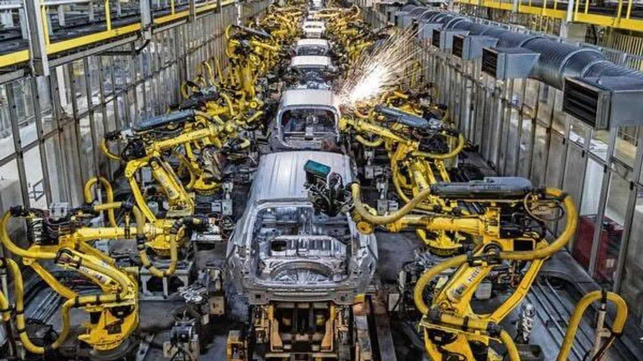 Passenger Vehicle sales decline by 2% to 3.5 lakh units in August 2024
