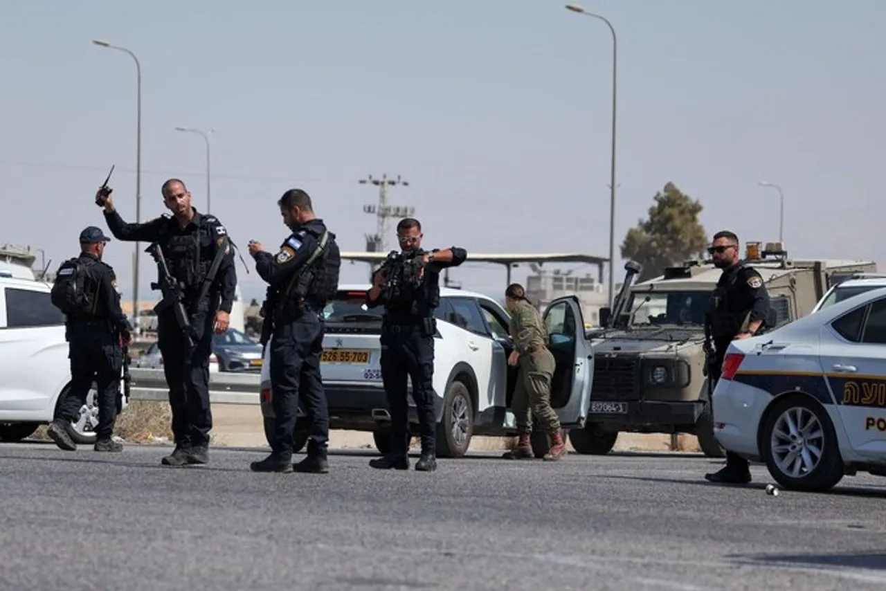 Gaza war: Shooting attack at the West Bank-Jordan border