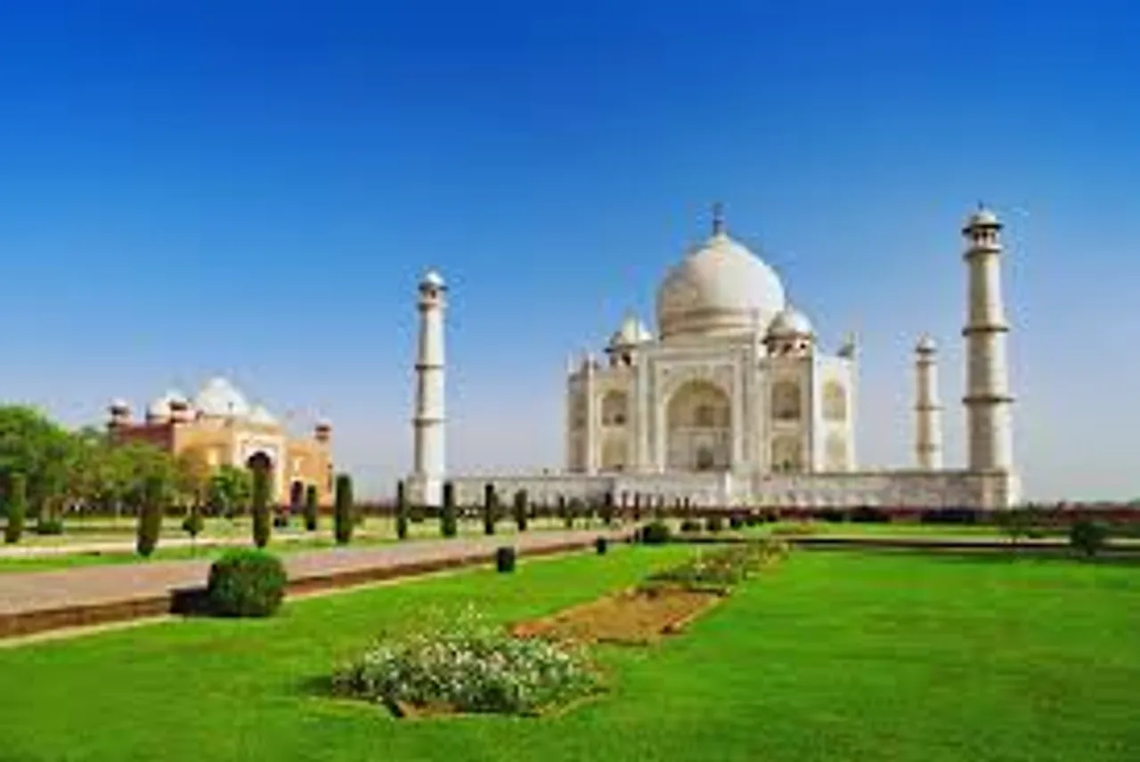 Uttar Pradesh aims to attract 80 crore tourists by 2028