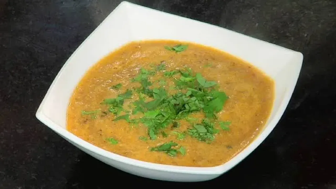 Makai Shorba Recipe: This soup recipe is low in calories which makes it perfect for those on a diet.