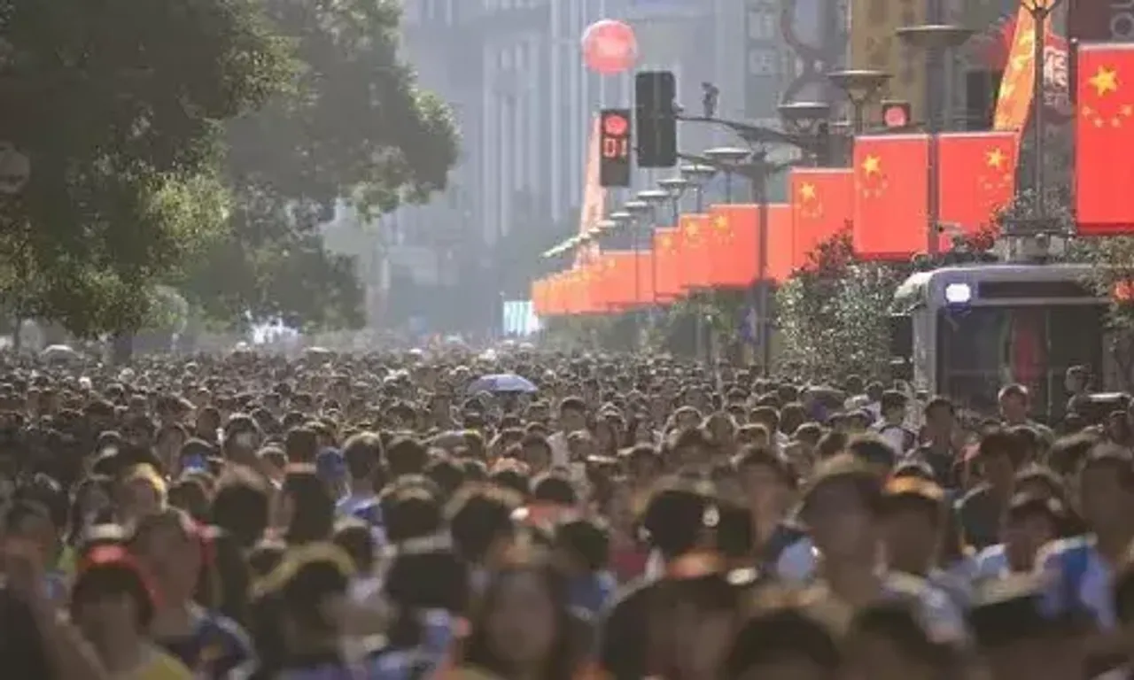 Chinese retirees take to streets to protest health insurance cuts