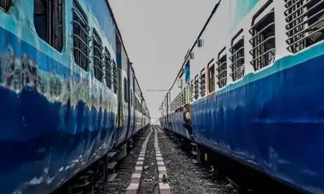 Bomb scare over unattended bag triggers panic in local train enroute to Delhi's Nizamuddin railway station