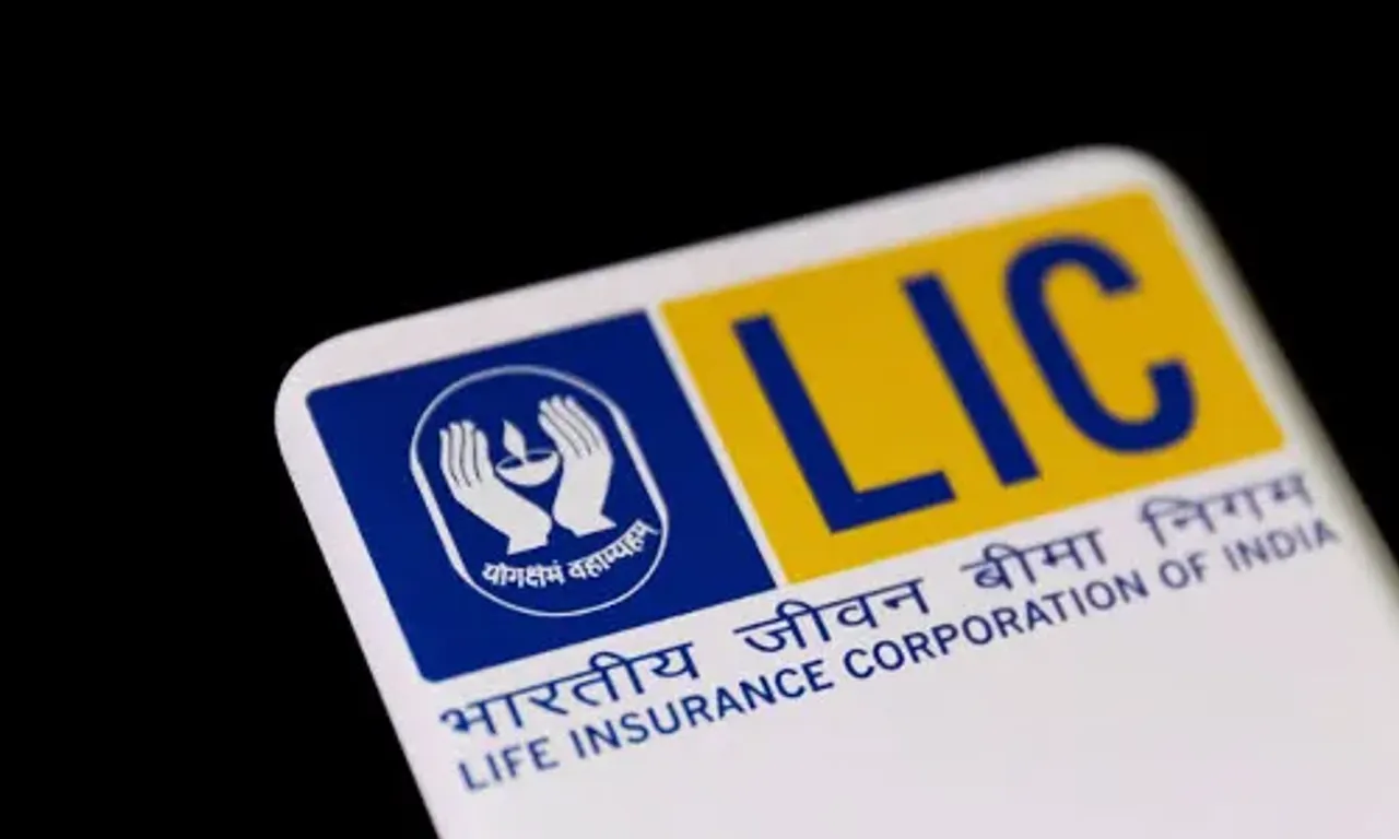 LIC fixes price band at Rs 902-949 a share for Rs 21,000 crore IP