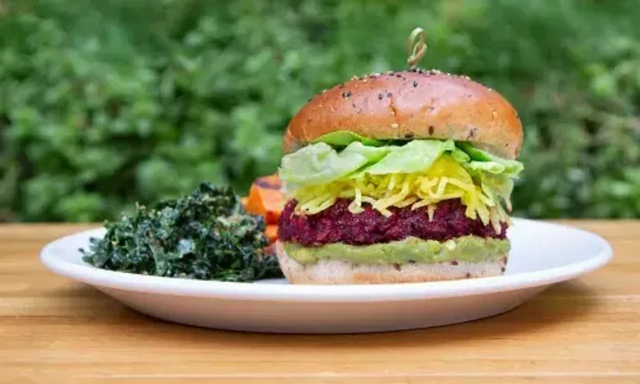 "Bloody" Beet Veggie Burger: A quick, Red, healthy and tasty meal