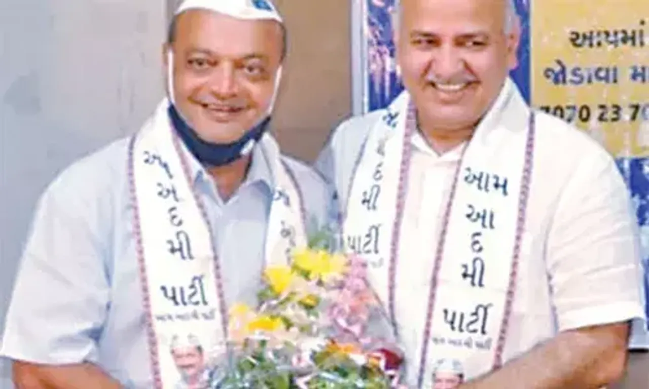 Diamond businessman Mahesh Savani quits Aam Aadmi Party