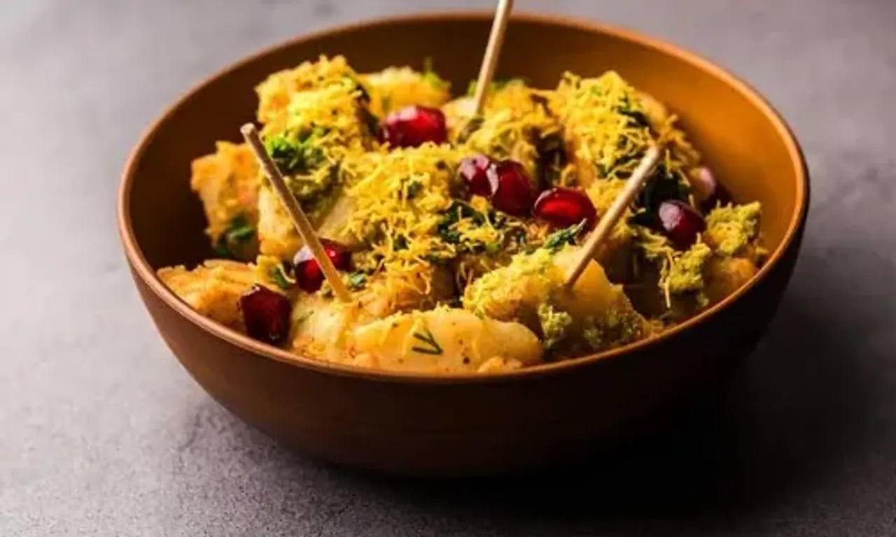 Shakarkandi Chaat Recipe: Serve it as a snack during kitty parties, birthdays, buffets, and potlucks