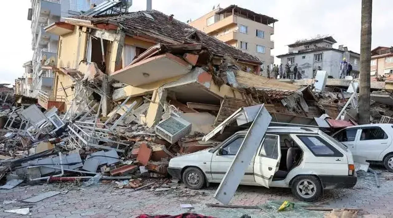 Death toll in earthquakes in Turkiye and Syria crosses 8,700