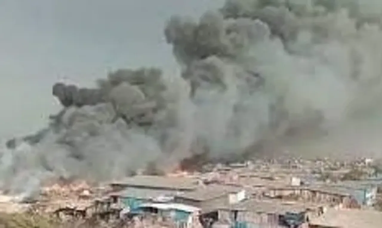 Fire breaks out at scrap godown near petrol pump in Thane, no casualties