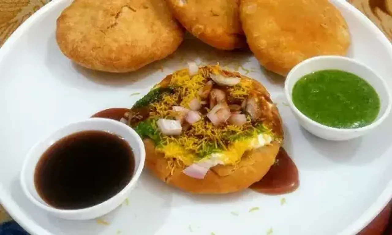 A delightful moong dal combination, Puffy and flaky- Khasta kachori recipe
