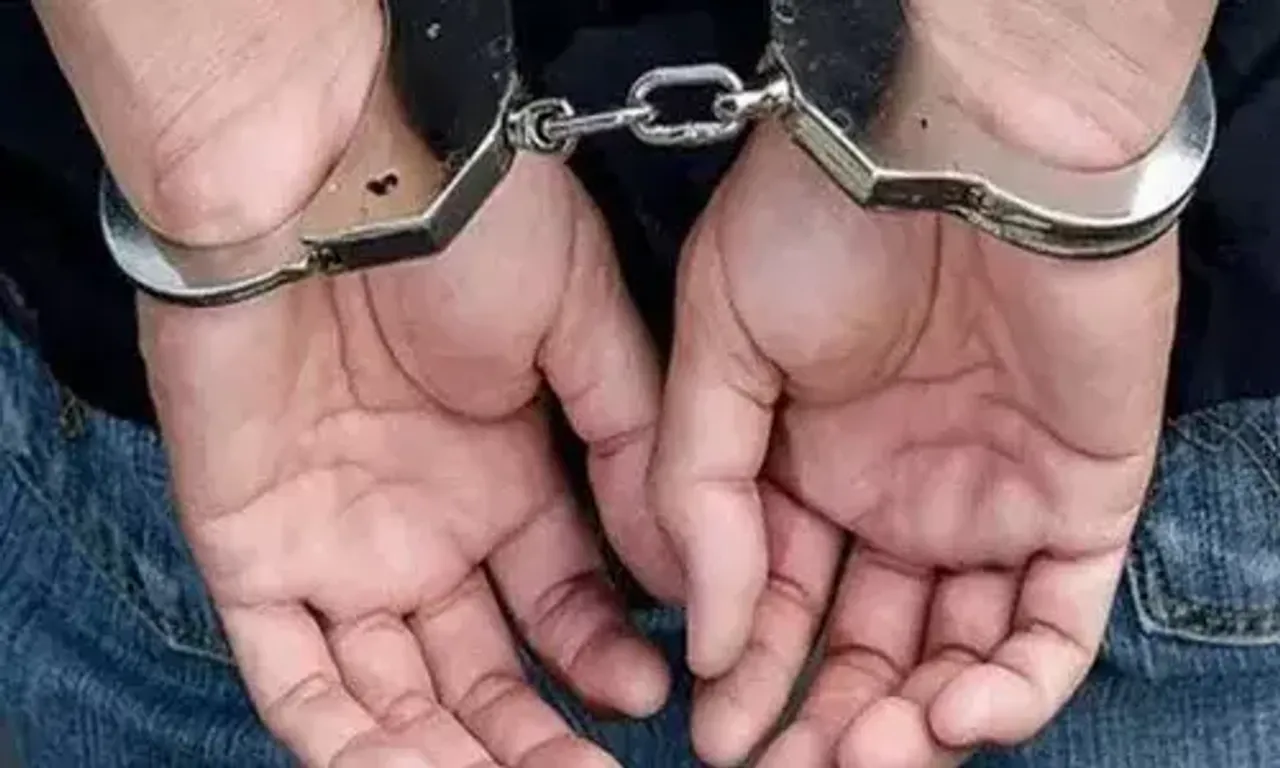 CGST official caught conducting 'bogus' raid in Surat