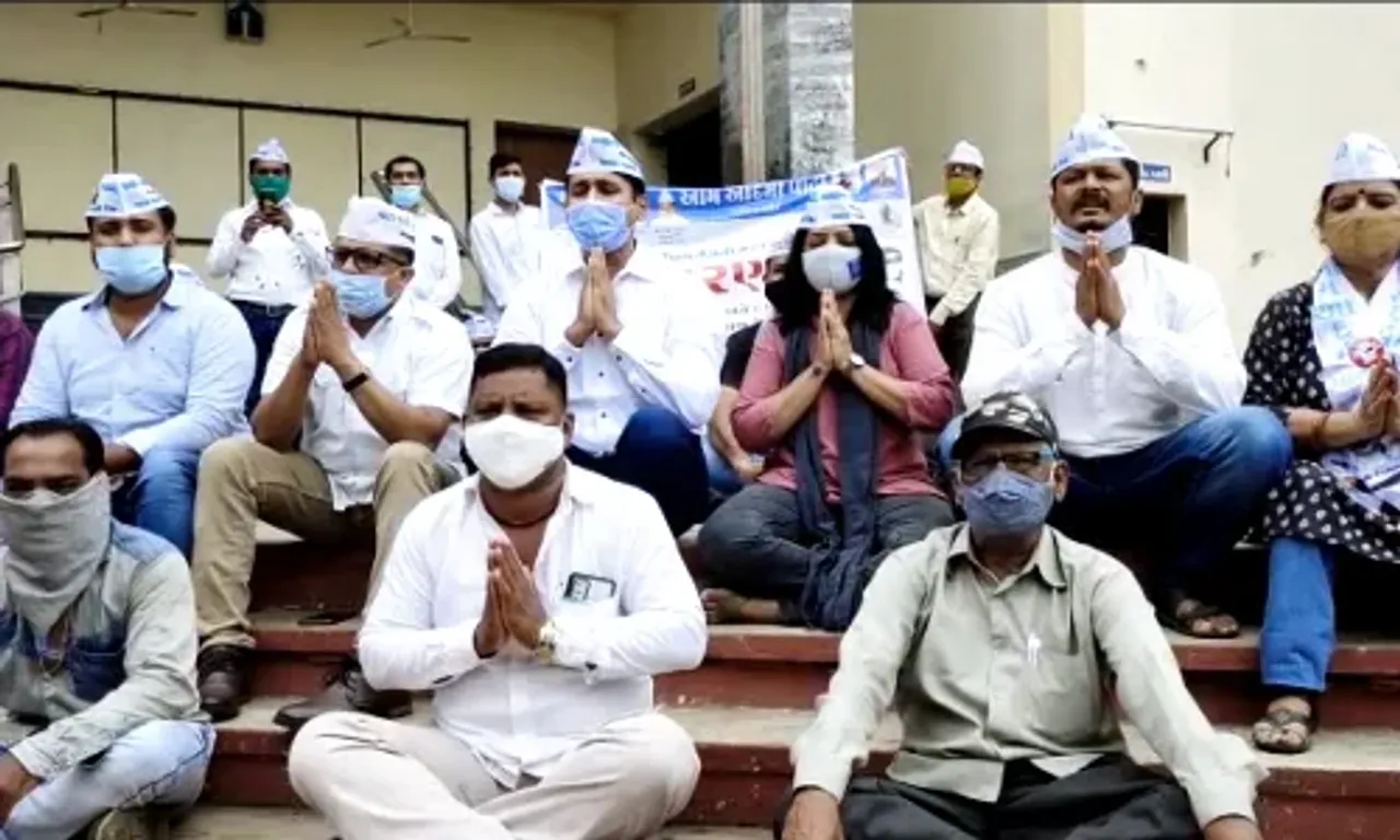 AAP protest on the issue of inadequate testing facility of CNG kits