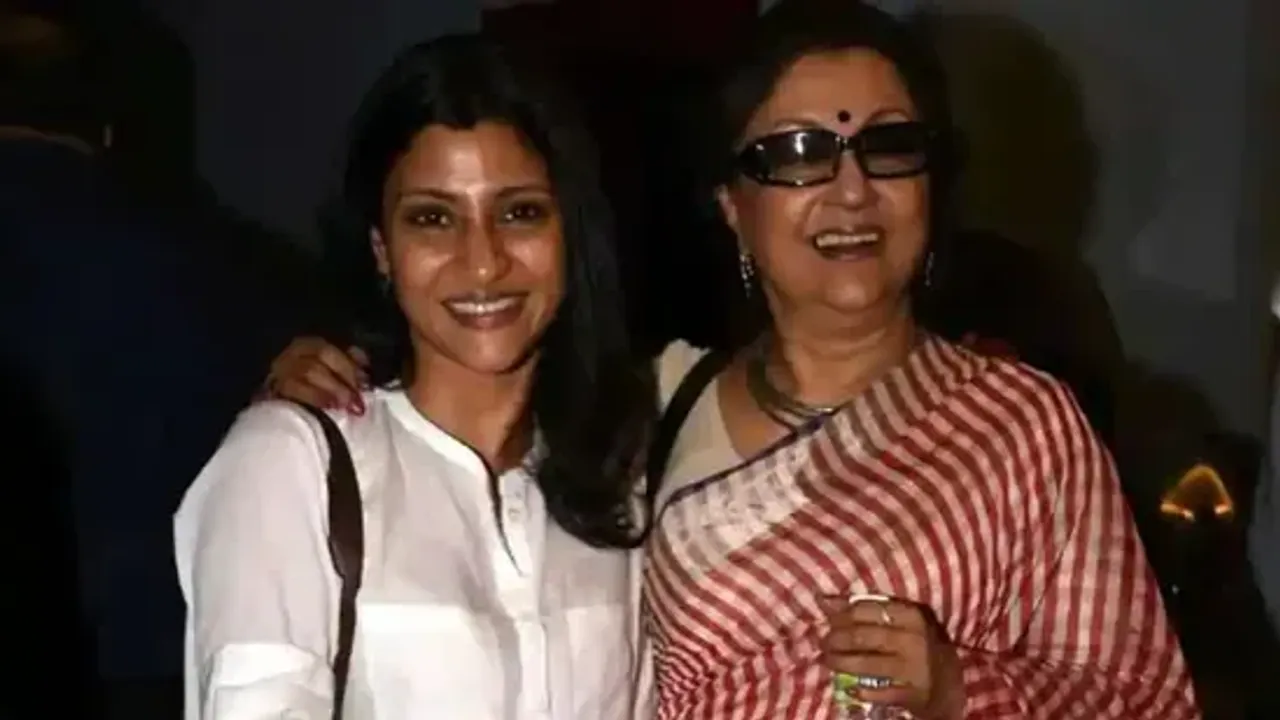 Aparna congratulates her daughter Konkona on her birthday for bagging award