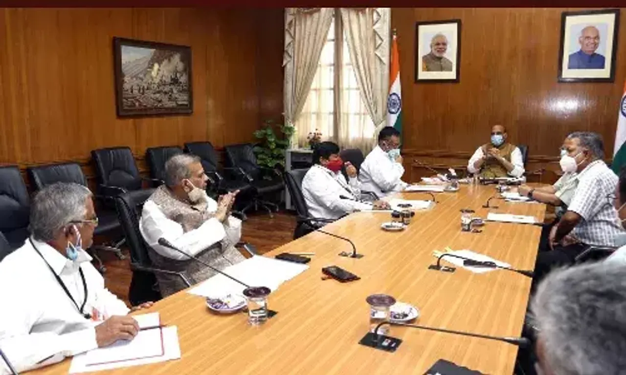 Rajnath Singh meets Defence Civilian Employees' Federations over OFB Corporatisation issue