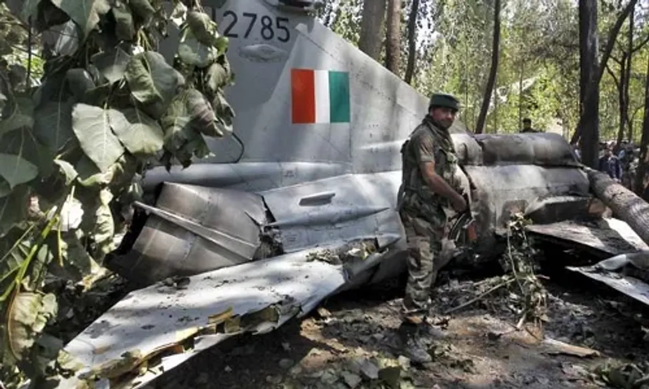 MiG-21 crashes at Jaisalmer, Rajasthan, killing the pilot