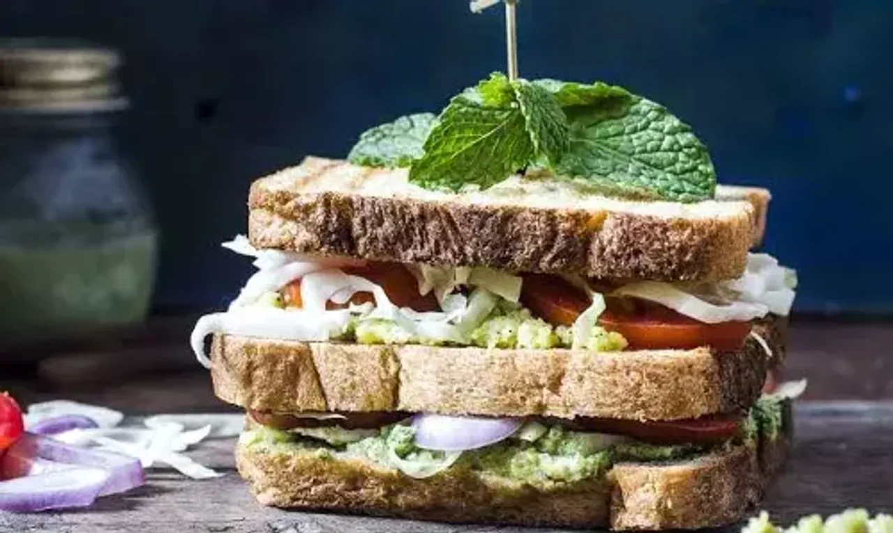 Avocado Cheese Sandwich Recipe: This sandwich recipe is perfect for road trips or as a delicious mini snack