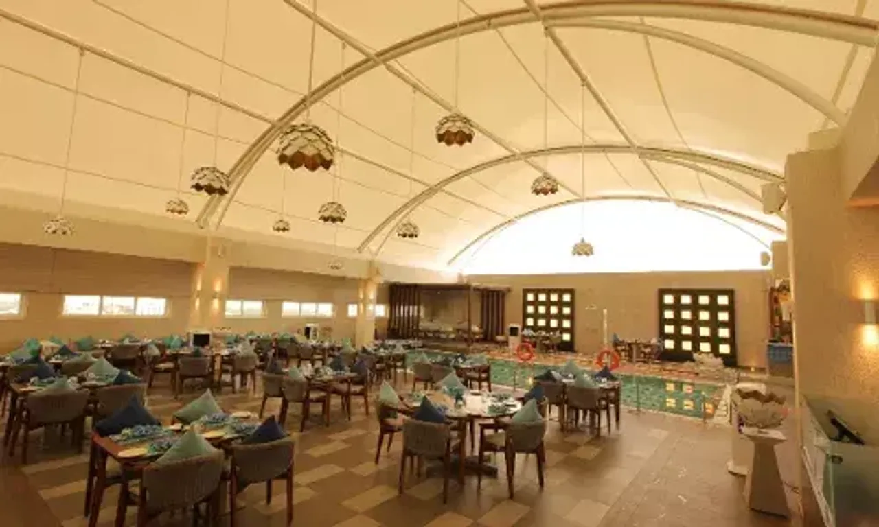 Vadodara's Rooftop Poolside Multicuisine restaurant- Horizon opened for public