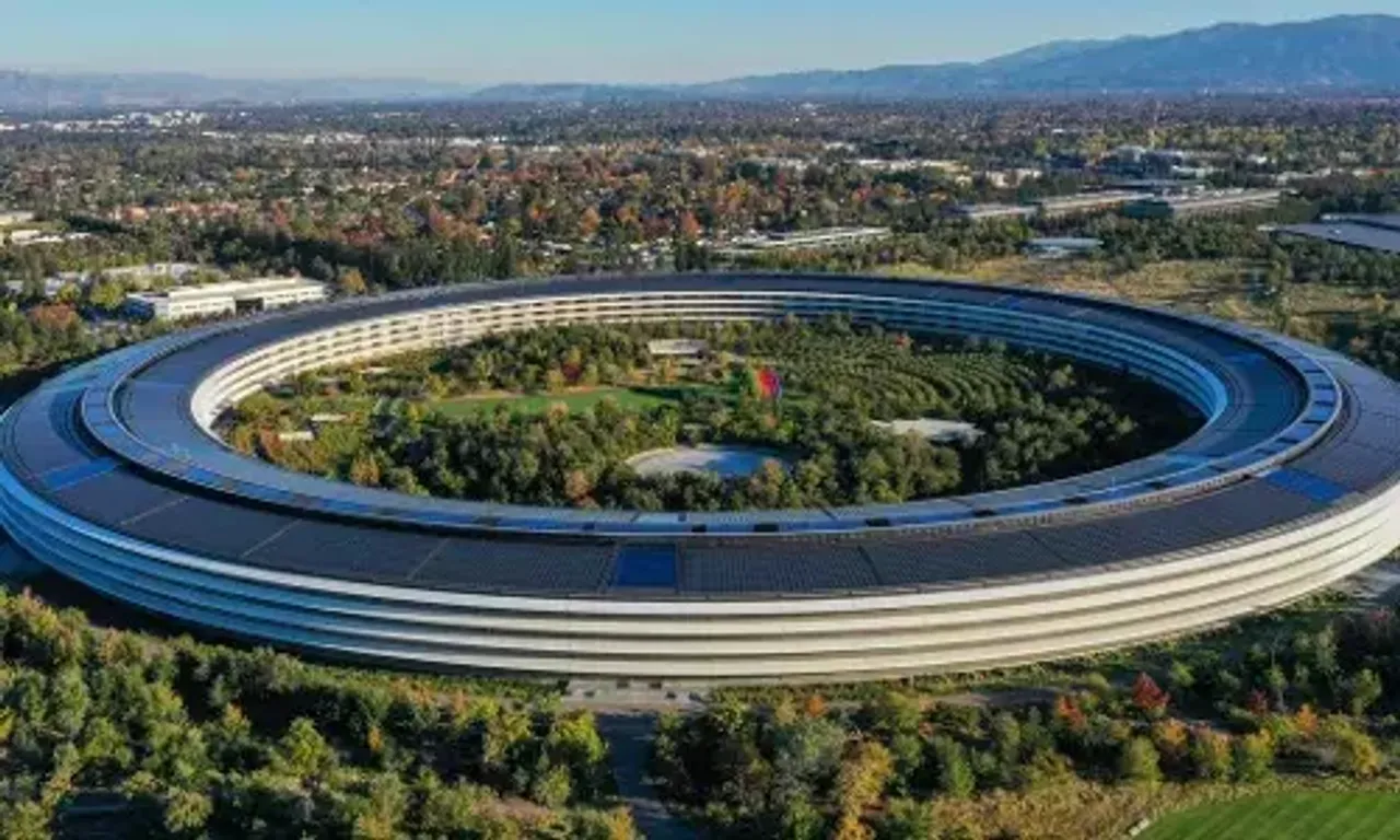 Apple gives each employee $1,000 bonus as it delays office reopening indefinitely