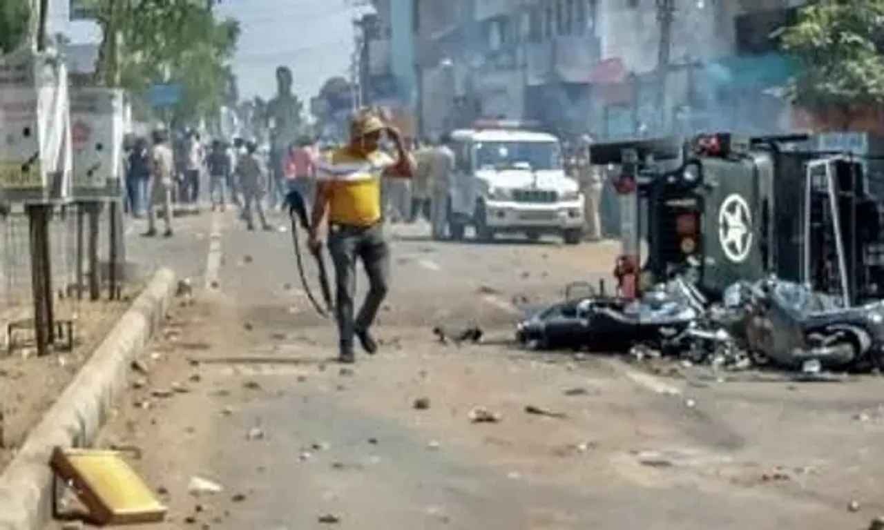 Himmatnagar: One dead as groups clash during religious processions, say police