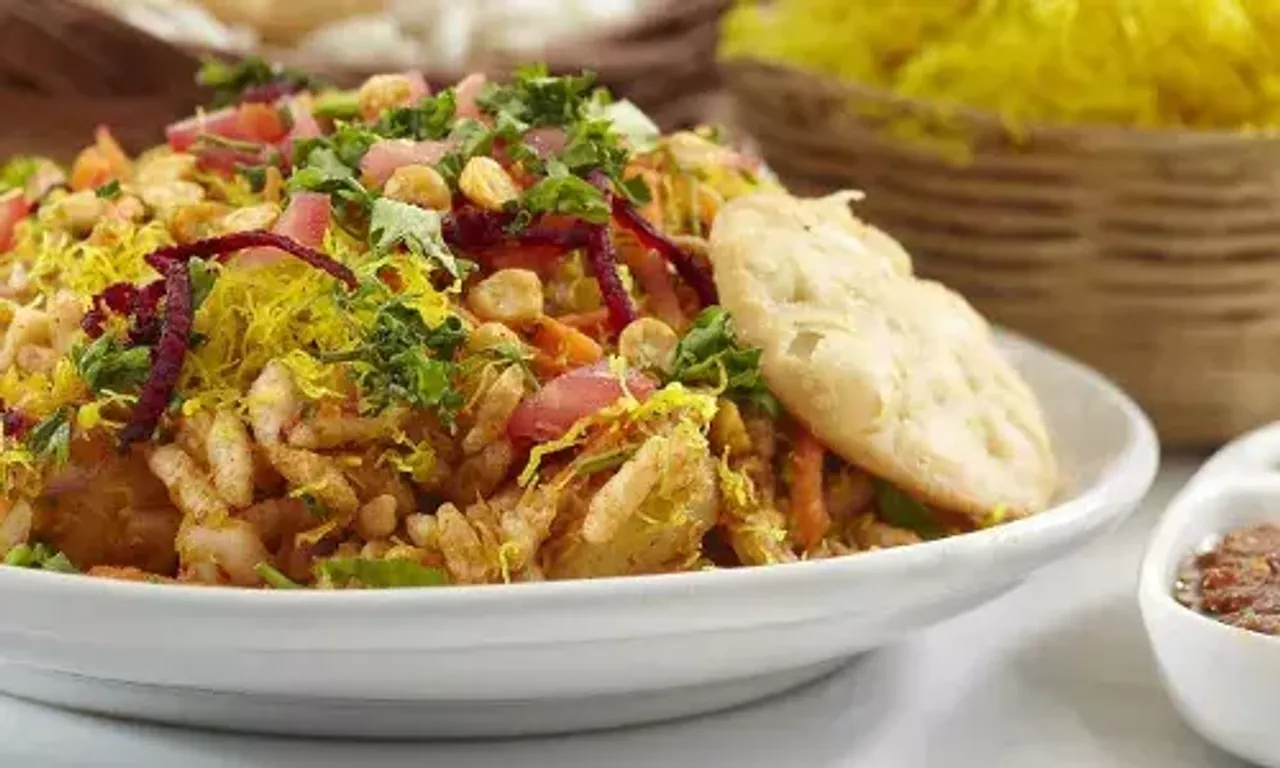 Low-Calorie Bhel Puri, you never feel guilty after binging on it
