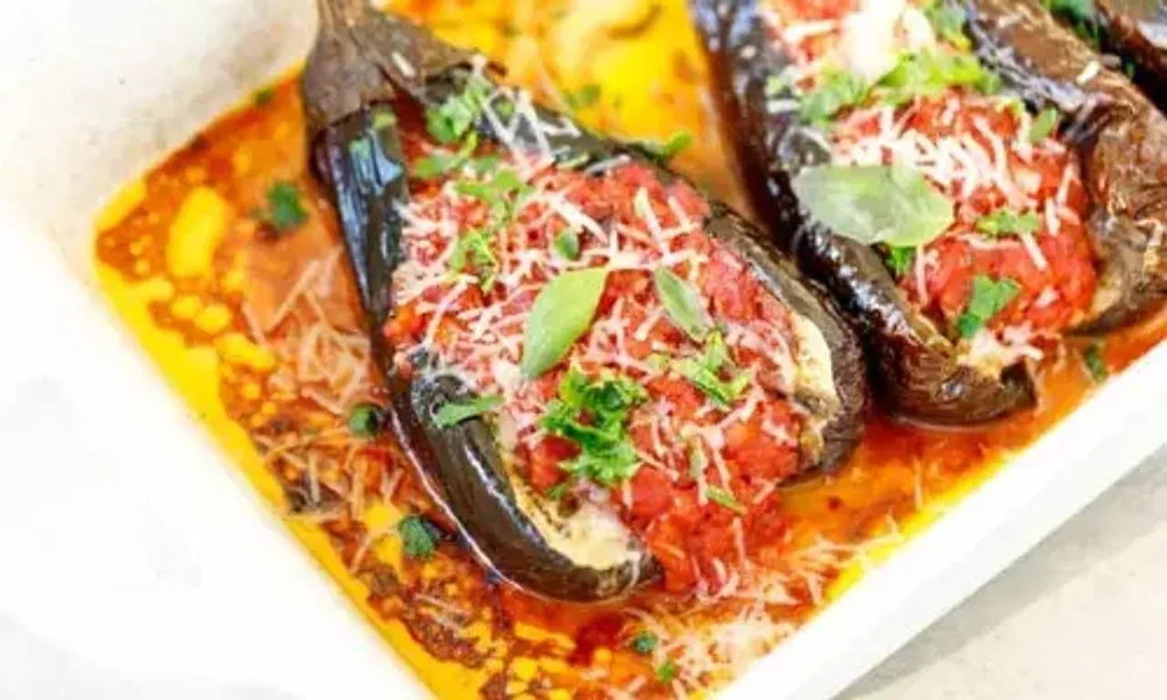Eggplant Tolma Recipe: Eggplant Tolma is an easy-to-make fusion and a delicious main dish recipe that can be enjoyed anytime