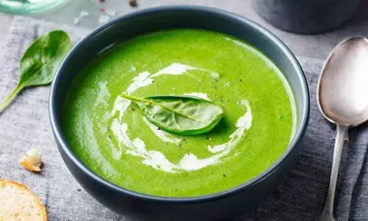 A brilliant green healthy soup, Palak Soup for cold winters