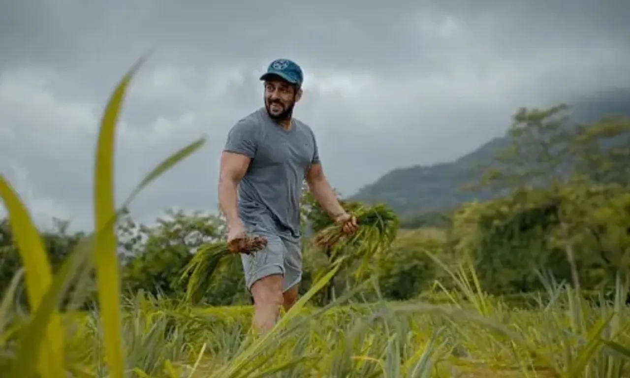 Salman Khan gets bitten by a snake-at Panvel farmhouse