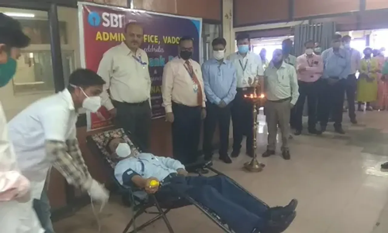 93 donated blood in a camp organized by SBI Vadodara