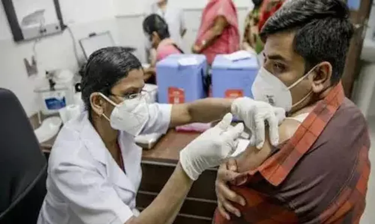 Union Health Ministry reviews public health preparedness and vaccination progress in view of upsurge in COVID -19 and Influenza cases