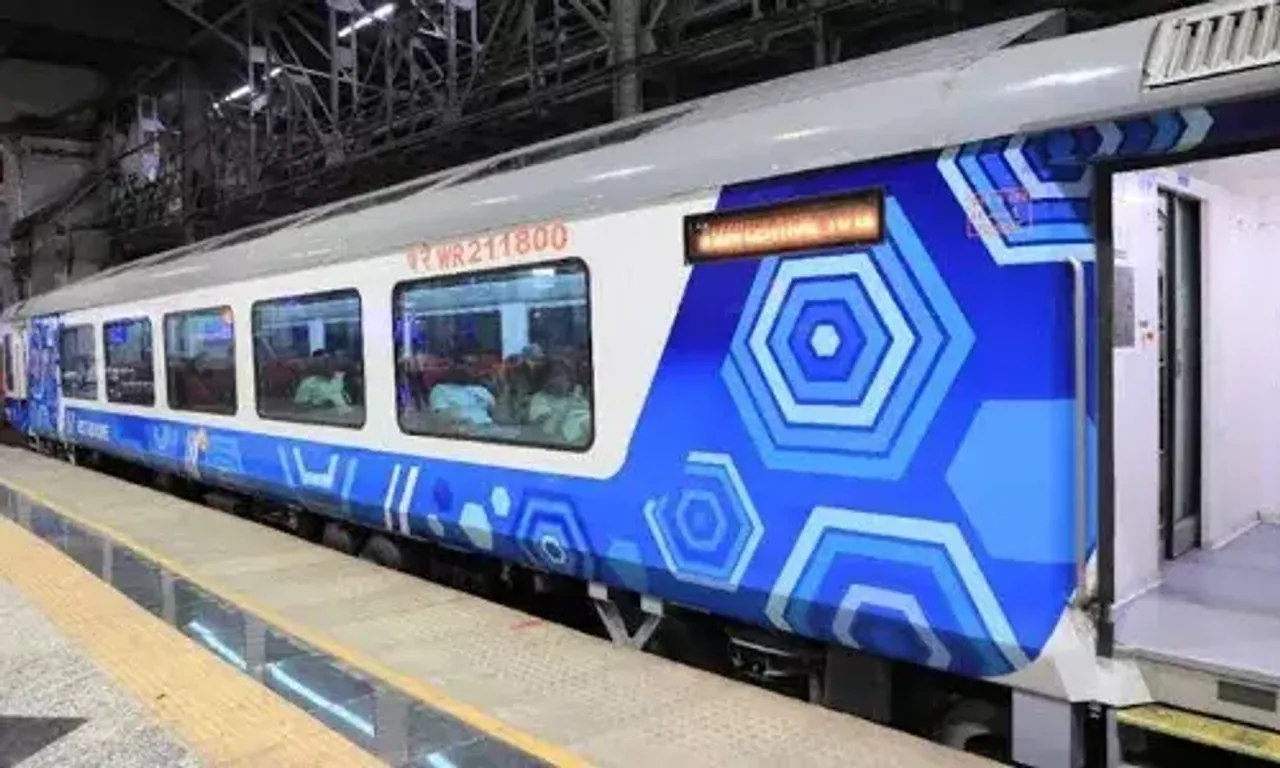 Permanent augmentation of two vista dome coaches in Mumbai Central- Gandhinagar Shatabadi Express