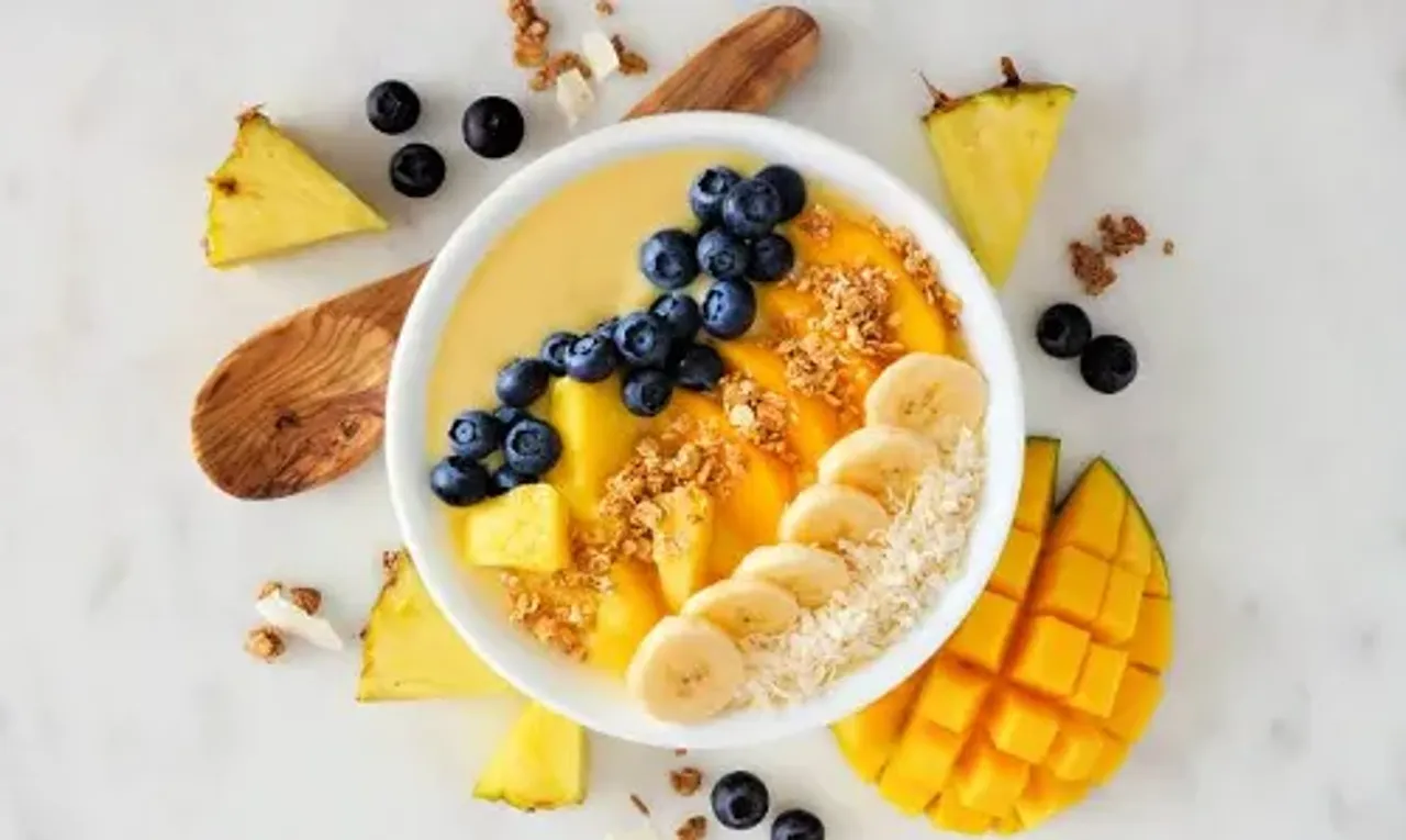 Fruity Mango Smoothie Bowl recipe