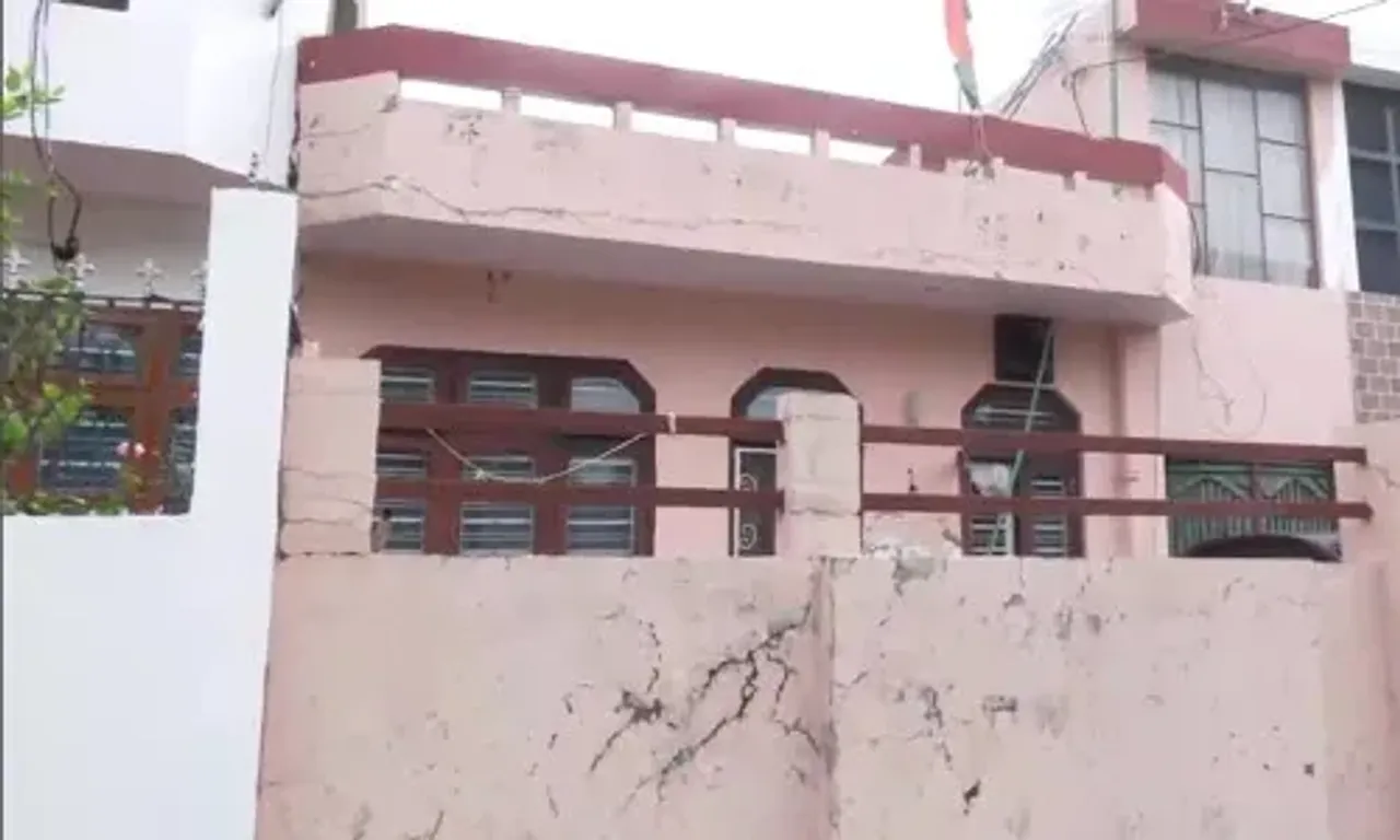 6 bodies found inside two houses in Jammu; SIT formed