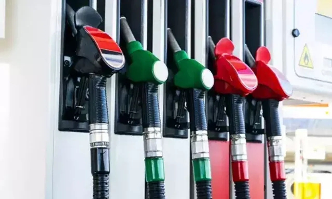 Petrol price hiked by Rs 1.25, Diesel costlier by Rs 2.15 in last 10 days