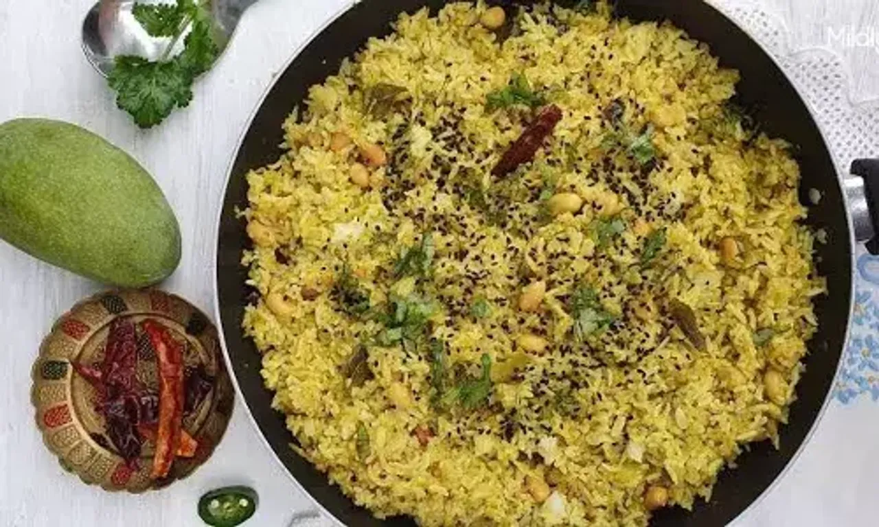 Mavinakayi Chitranna Recipe: Mavinakayi Chitranna, also known as Mango Rice is a lip-smacking dish prepared with rice
