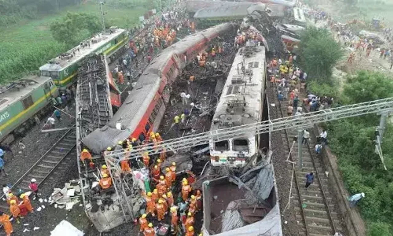 Death toll in Balasore train accident rises to 238; Railways Minister orders high-level probe