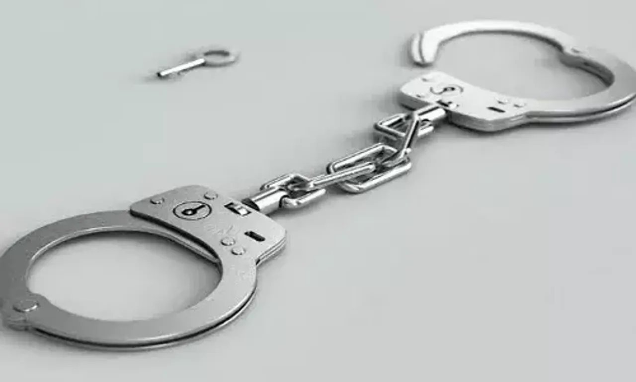 Man held with MD worth Rs 1.73 lakh in Ahmedabad