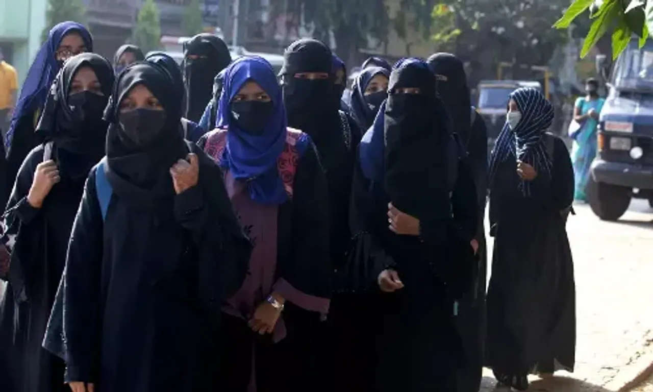 Hijab row: Karnataka govt extends holiday for PU colleges till Feb 15