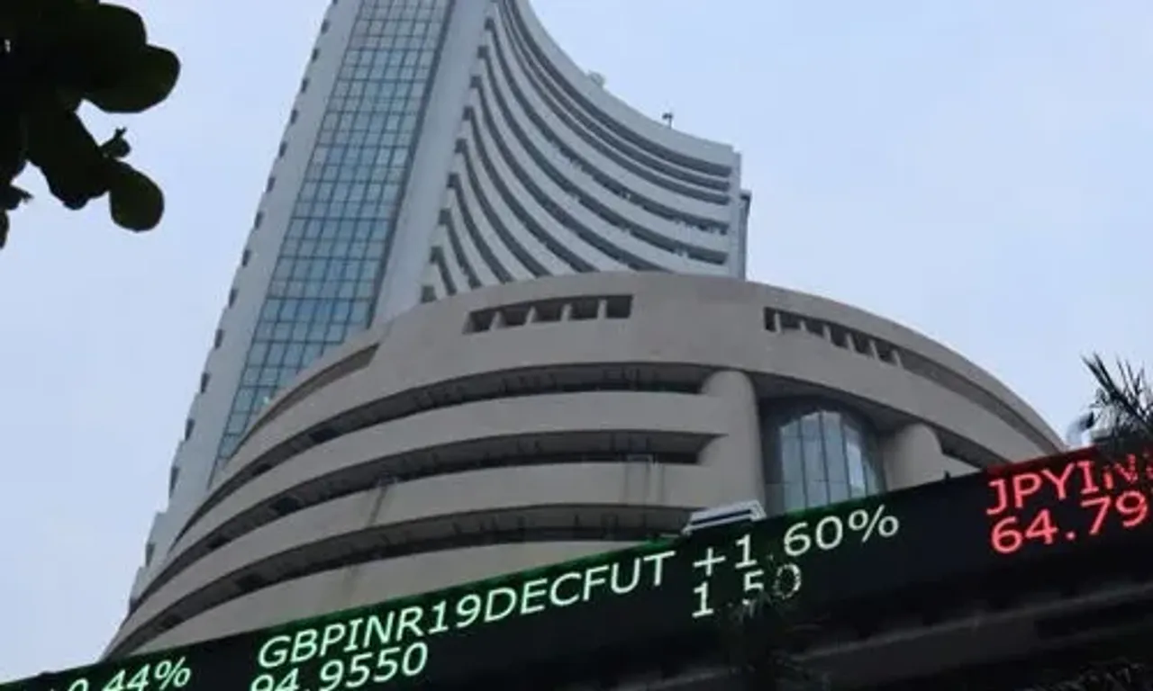 Sensex plunges 1,000 Points, Nifty below 16,900 amidst twist In Russia-Ukraine conflict