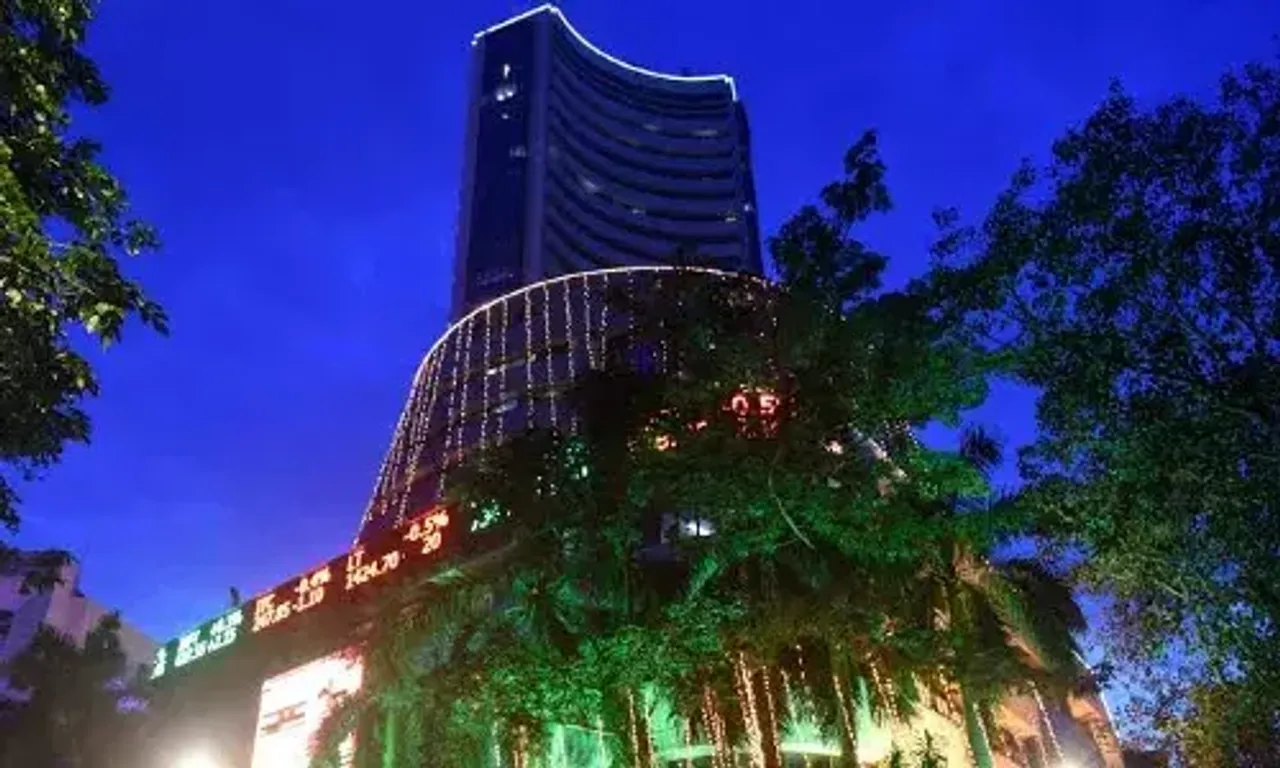 Sensex rallies over 500 points today, up over 7% in December so far