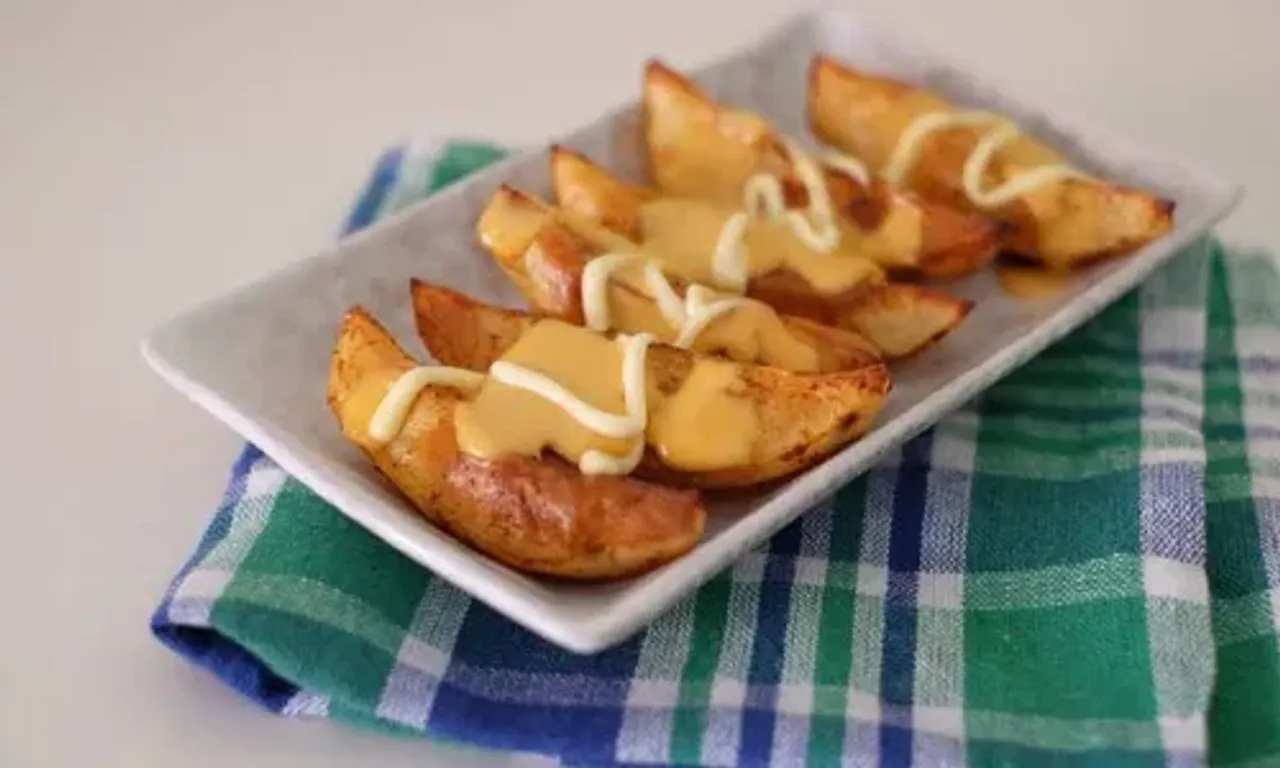 Cheesy Potato Wedges Recipe