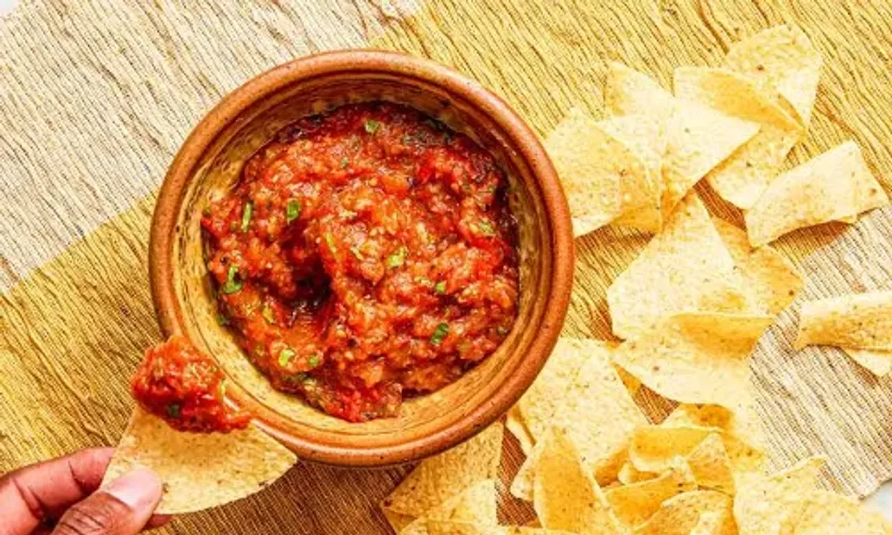 Roasted Tomato Salsa Recipe: Originally made with tomatoes, this salsa recipe has a different taste and is spicier